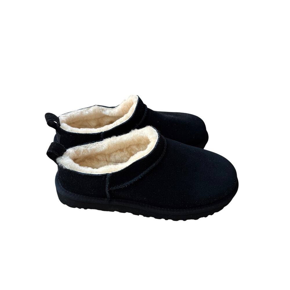 UGG Classic Ultra Mini Boots 9 Black Suede Shearling Ankle Booties Deadstock